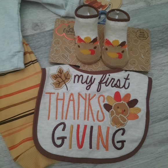 My First Thanksgiving Baby Bundle - Picture 2 of 6